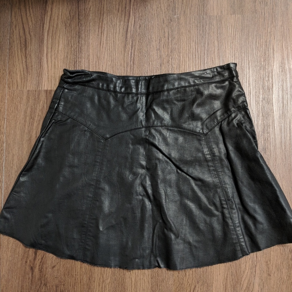 Fo leather mini skirt